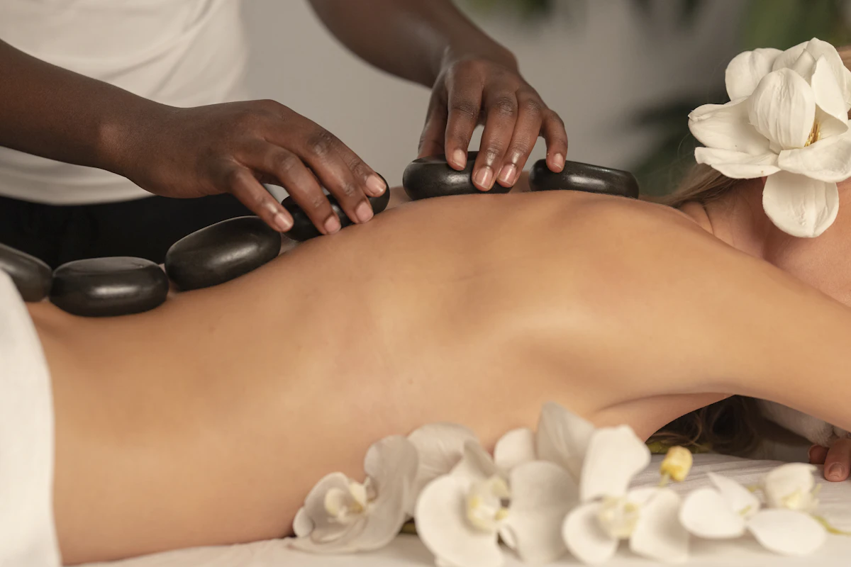 Manual back pain treatment at Aroha Physiotherapy clinic in Hyderabad